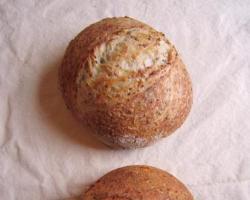 Подовый хлеб из цельнозерновой ржаной муки на закваске Как испечь подовый хлеб в домашних условиях